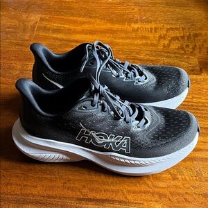 Hoka Mach 6 Athletic Shoes